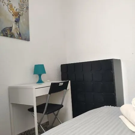 بيت ضيافة Central فالنسيا